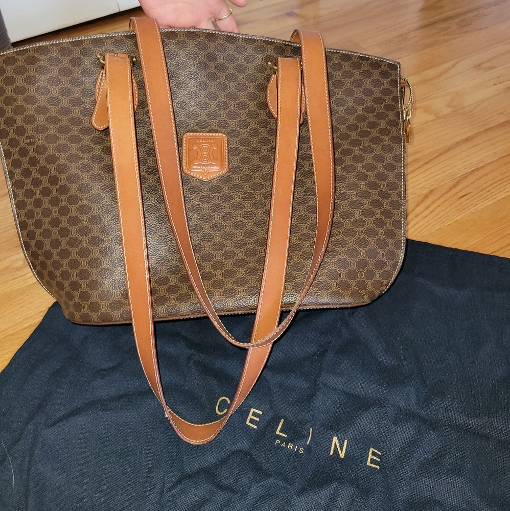 💯Authentic Celine shoulder bag🎊🎉